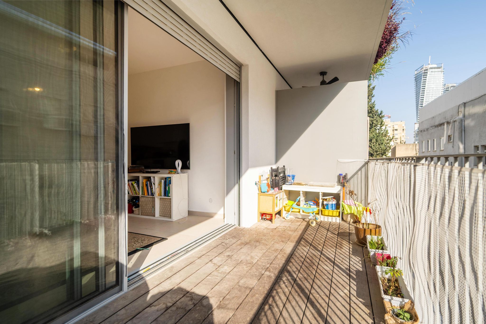 דירה למכירה בתל אביב